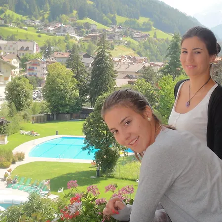 Garni Toni Hotel